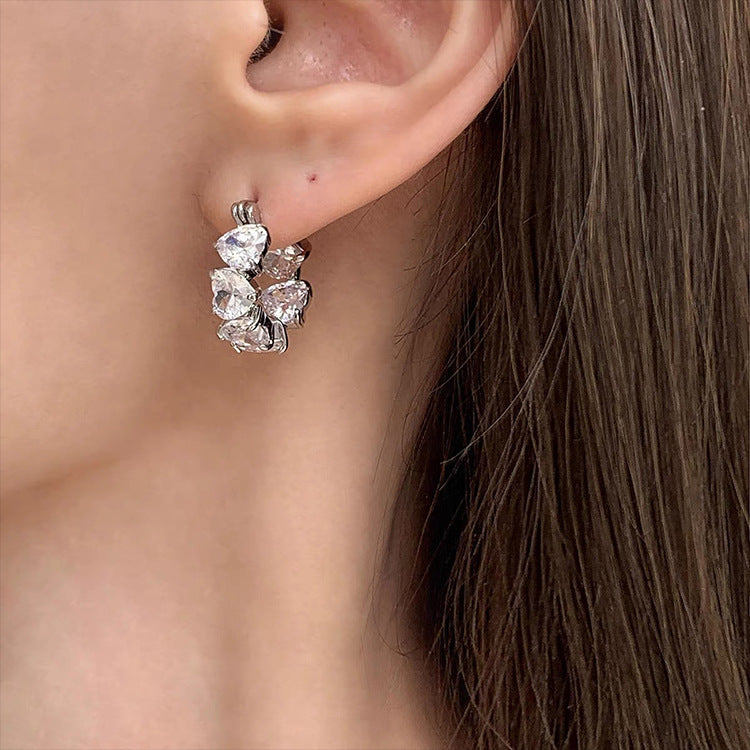 High-grade Heart-shaped Zircon Female Niche Retro Earrings