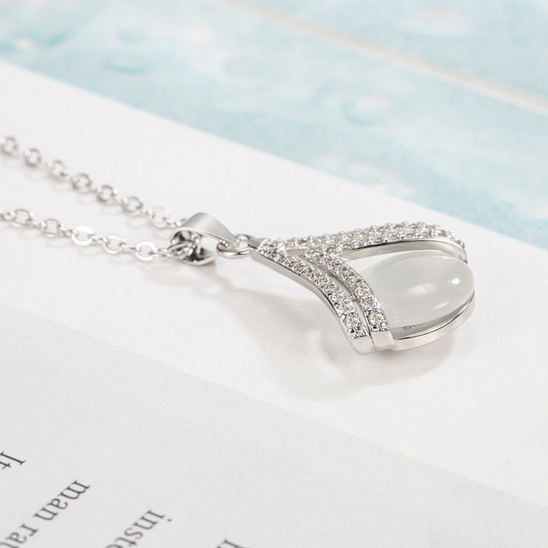 Opal Female Niche Design Sweater Chain Necklaces