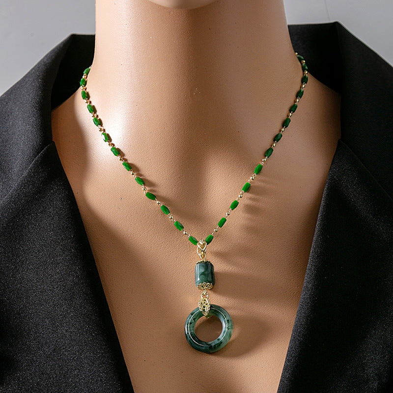 Women's Retro Emerald Gradient Peace Buckle Bamboo Necklaces