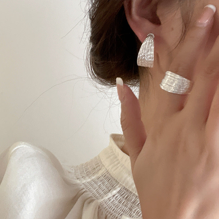 Women's Niche Design Vintage Metal For Simple Personalized Graceful Rings