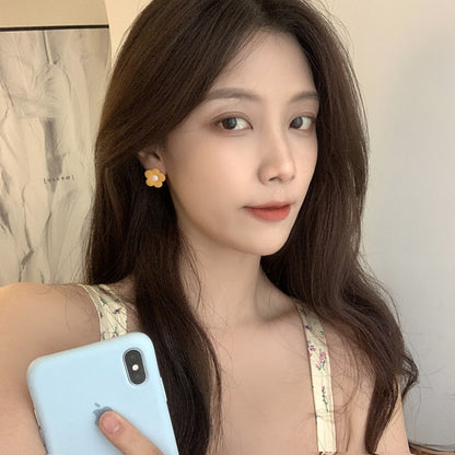 Needle Mori Style Contrast Color Flower Earrings