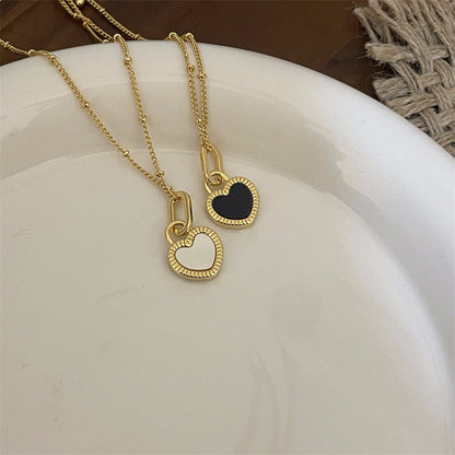 Women's Simple Gold-plated Black Heart Pendant For Niche Necklaces