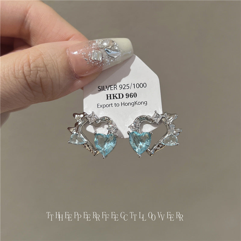 Heart-shaped Zircon Niche Design Cute Sweet Earrings