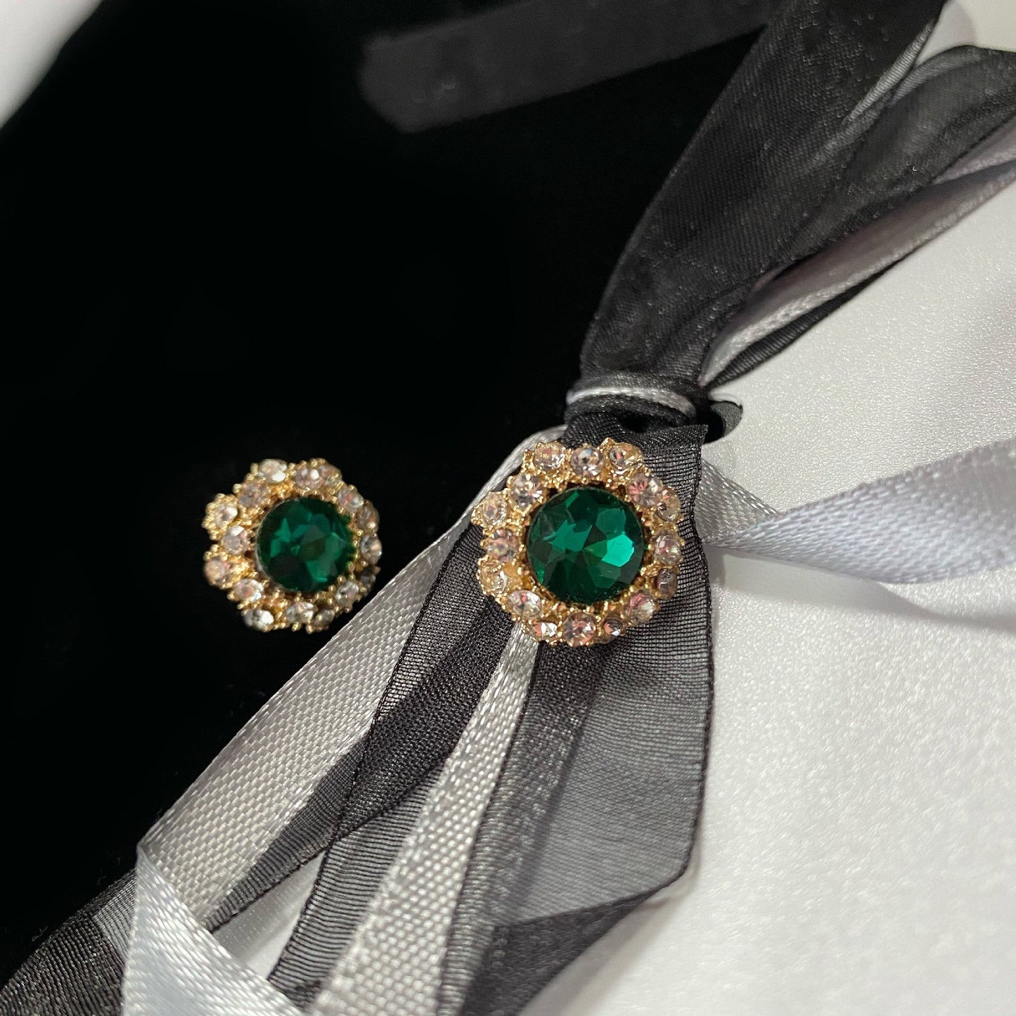 Needle Temperament Emerald Diamond Female Retro Earrings