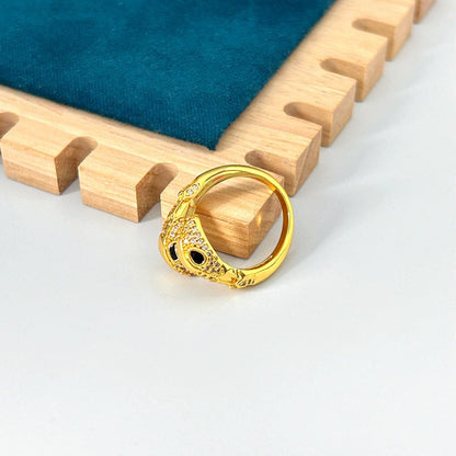 Women's Trendy Retro Creative Personalized Fashion Simulated Snakes Cold Rings