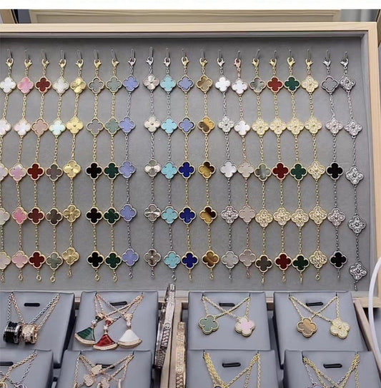 Red Agate Clover Female Pork Belly White Shell Bracelets