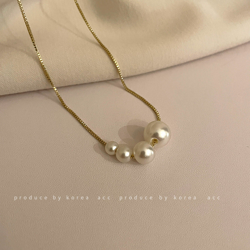 Design Simple Fashion Pearl Temperamental Cold Necklaces