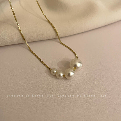 Design Simple Fashion Pearl Temperamental Cold Necklaces