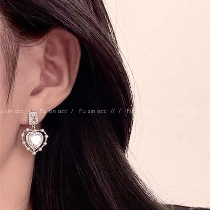 Heart-shaped Zircon Light Luxury Minority Sweet Earrings
