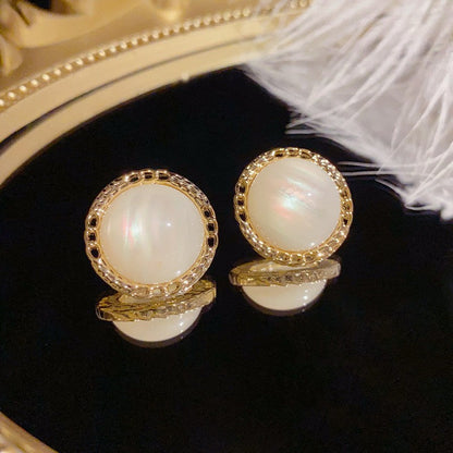 Affordable Luxury Fashion Temperament Ear Clip Earrings