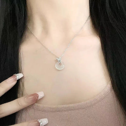 Female Light Luxury Minority Design Sense Gentle Clavicle Necklaces