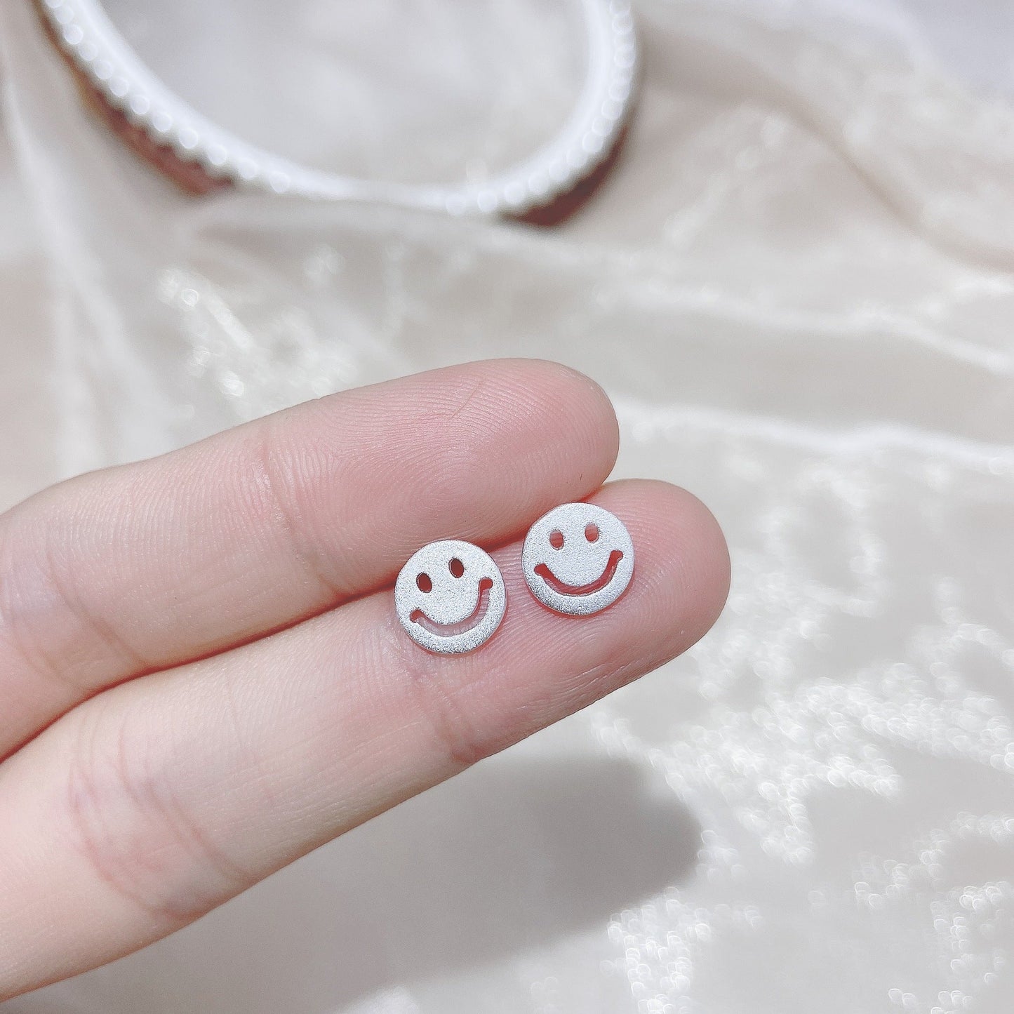 Sier Female Simple And Compact Delicate Earrings