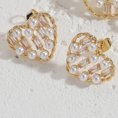 Design Pearl Zircon Elegant Heart Premium Earrings