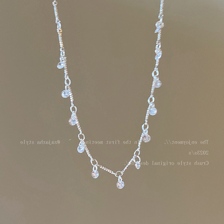 Women's Design French Retro Personality And Minimalism Graceful Necklaces