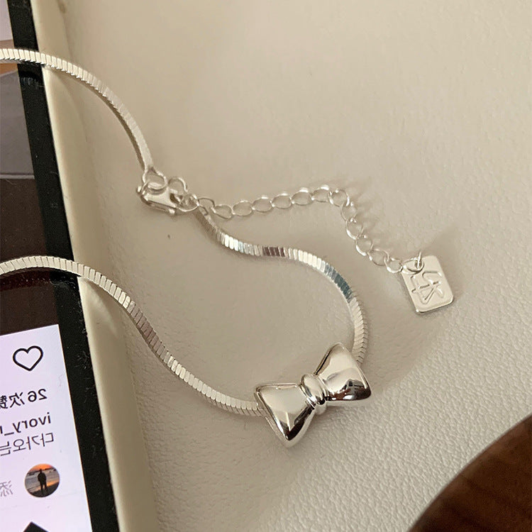 Women's Metal Design Sense Niche Retro Personality Necklaces