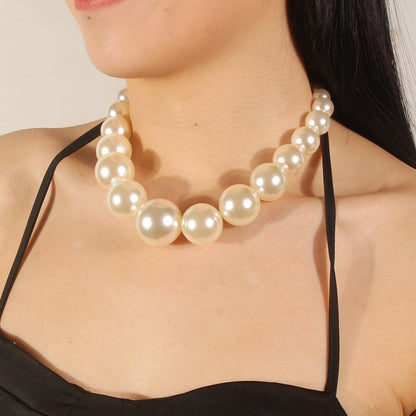 Exaggerated Simple Imitation Pearl Short Clavicle Necklaces