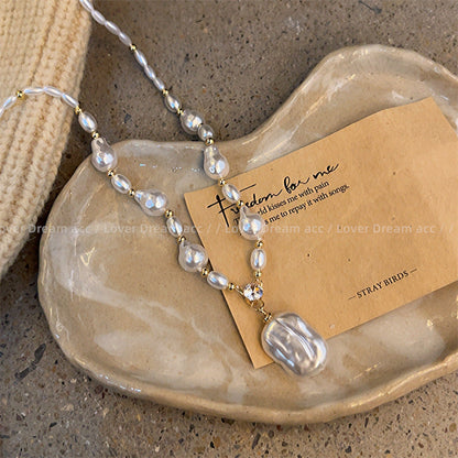 Women's Classic Baroque Shaped Imitation Pearl Sweet Necklaces