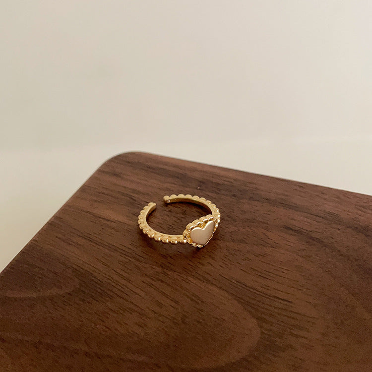 Heart Female French Retro Minority Design Sense Rings