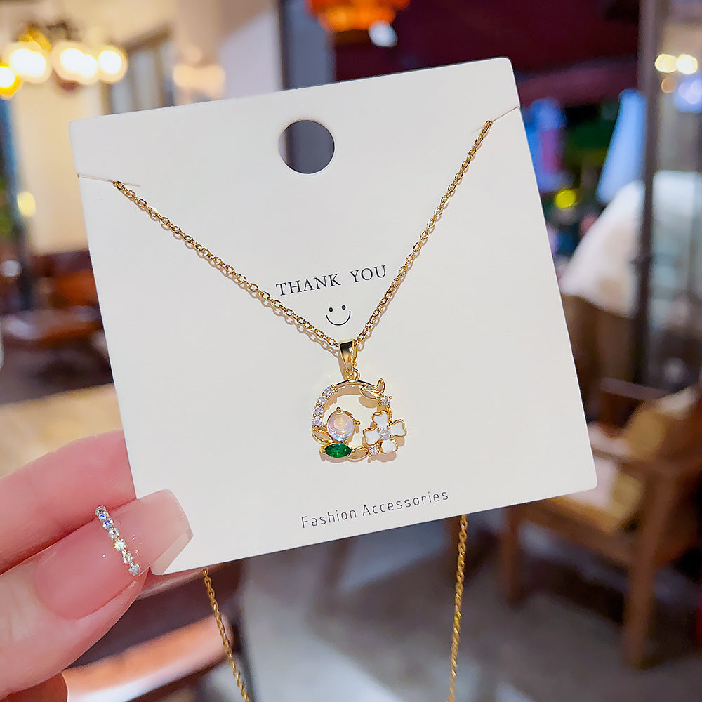 Women's Summer Beautiful Petals Ornament Light Luxury Minority Trendy Sweet Necklaces