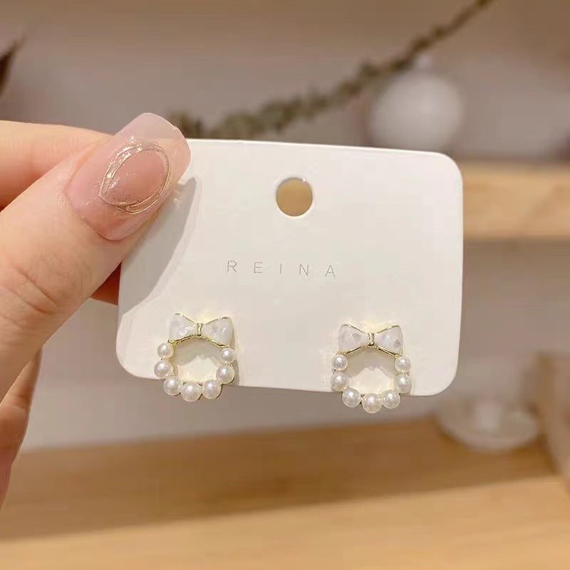 Women's Elegant Pearl High Sense Love Heart Earrings