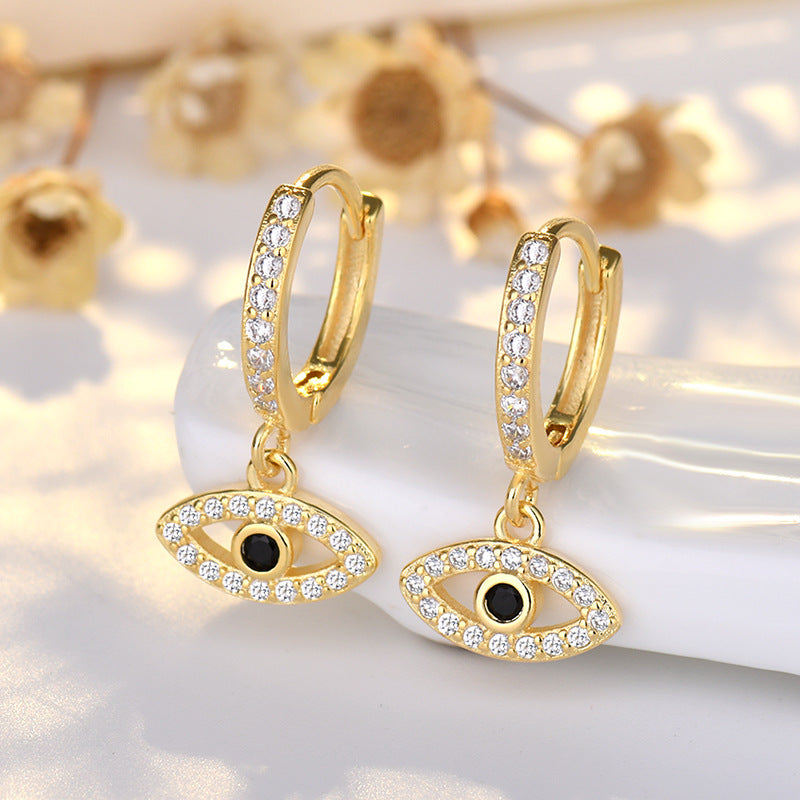 Sier Heart-shaped Ear Clip Female Fresh Refined Rhinestone Earrings