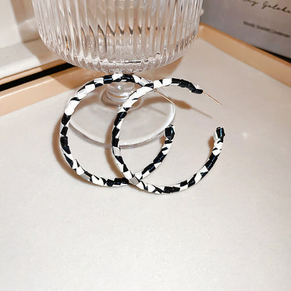 Women's Leather Personalized Design High Sense Ear Earrings