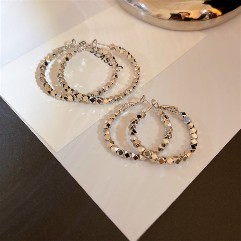 Simple Geometric Diamond Broken Sliver Beads Earrings