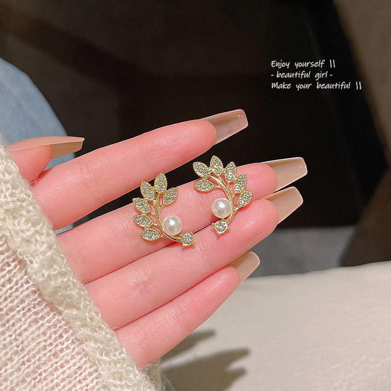 Women's Minority Full Diamond Feather Advanced Design Earrings