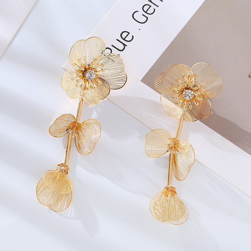 Women's Patch Light Luxury Long Metal Flower Earrings