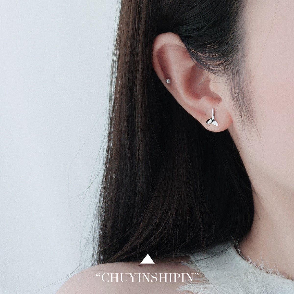 Women's Fashion Simple Fishtail Temperamental Minority High Earrings