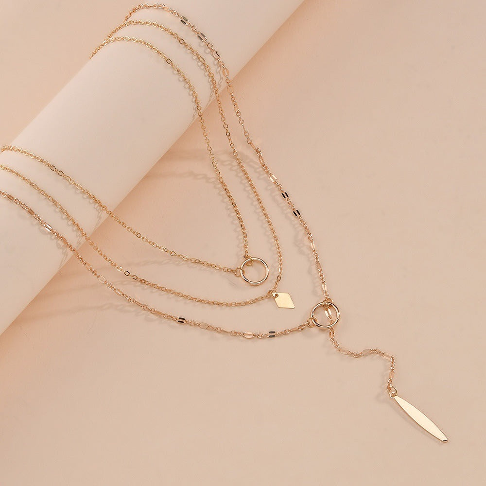 Women's Round Hoop Iron Pendant Fashion Temperament Clavicle Necklaces