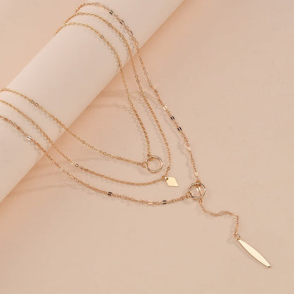 Women's Round Hoop Iron Pendant Fashion Temperament Clavicle Necklaces