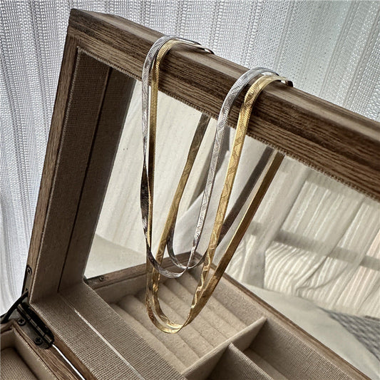 Style Fashionable Simple Embossed Snake Bone Fashion Necklaces