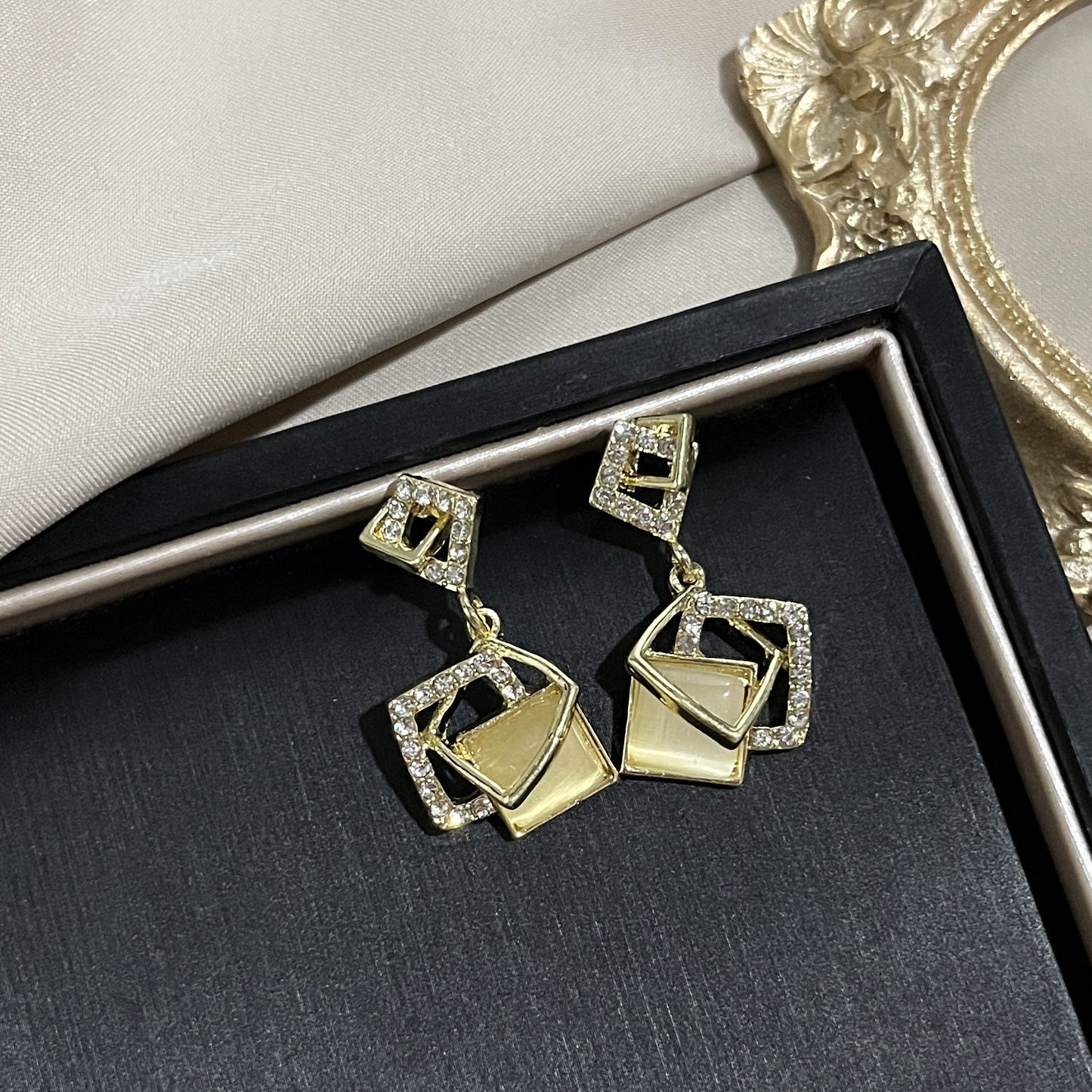 Needle French Opal Simple And Stylish Earrings