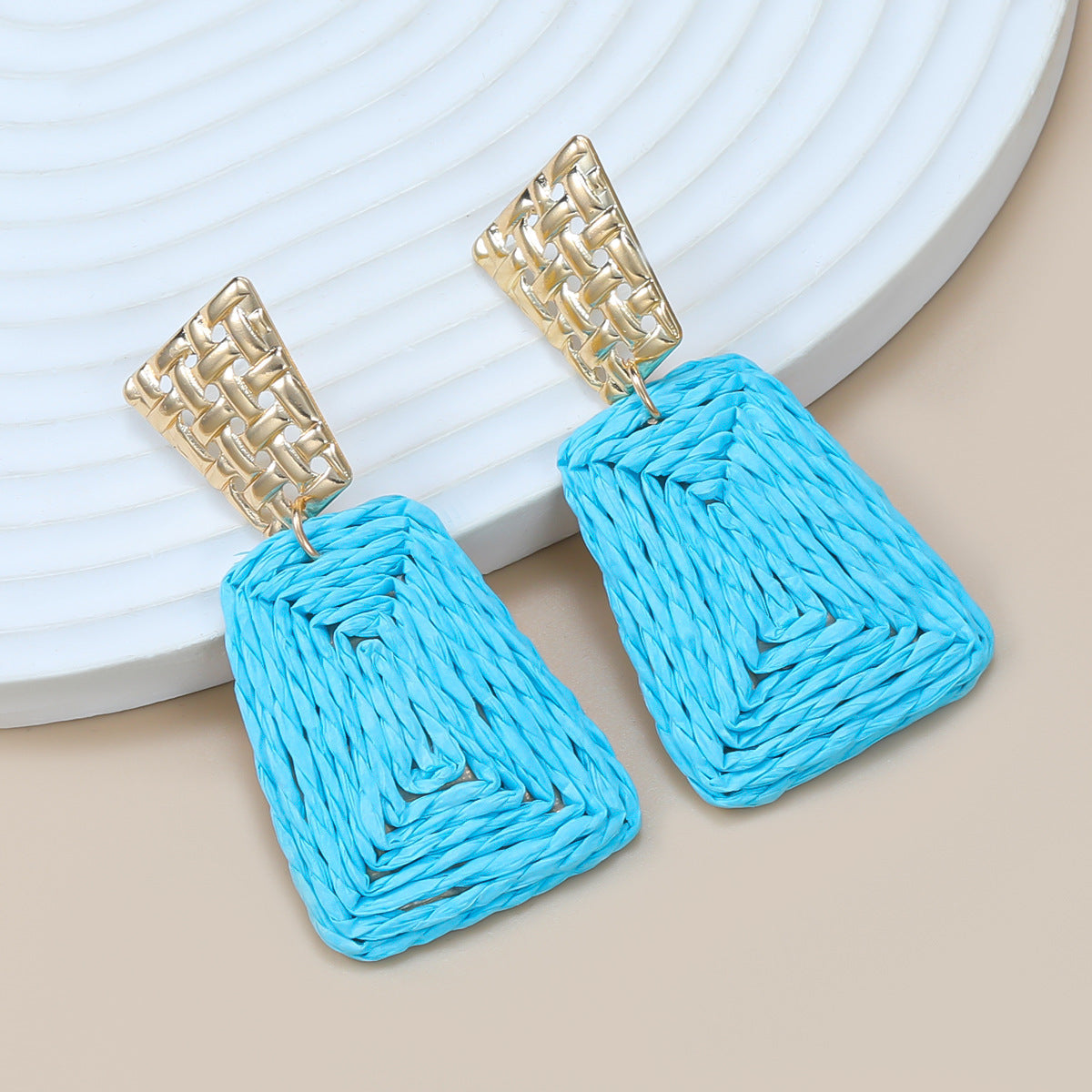 Women's Raffia Fashionable Trapezoidal Alloy Party Earrings