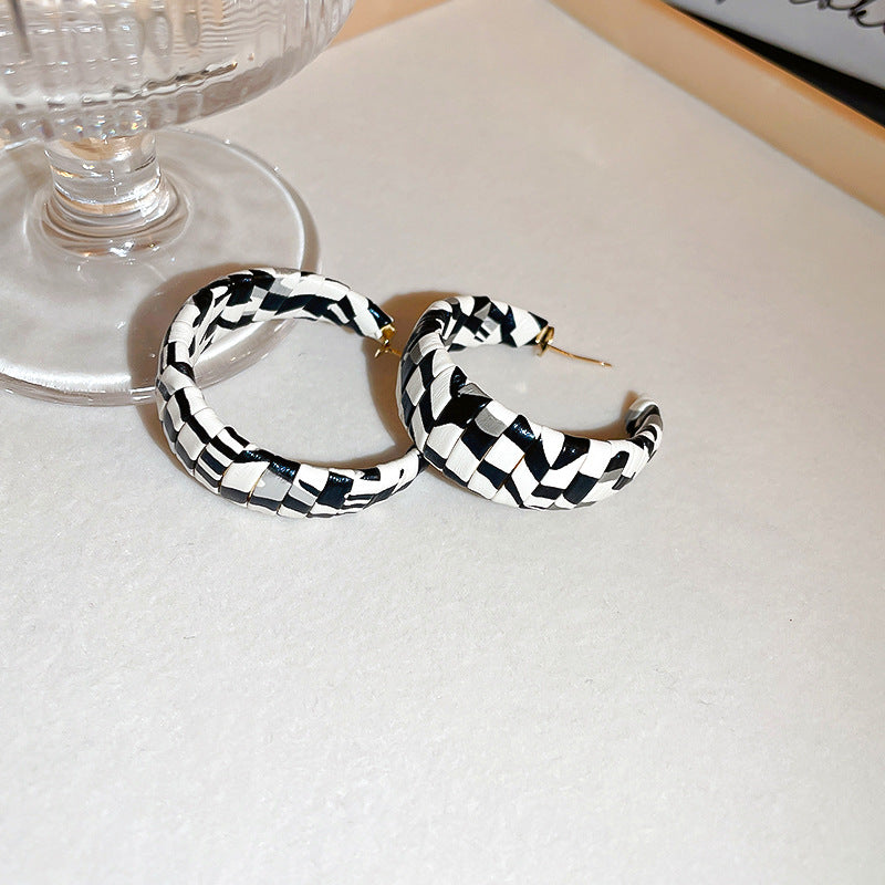 Women's Leather Personalized Design High Sense Ear Earrings