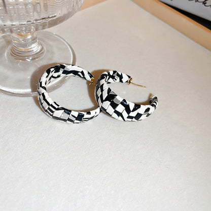 Women's Leather Personalized Design High Sense Ear Earrings