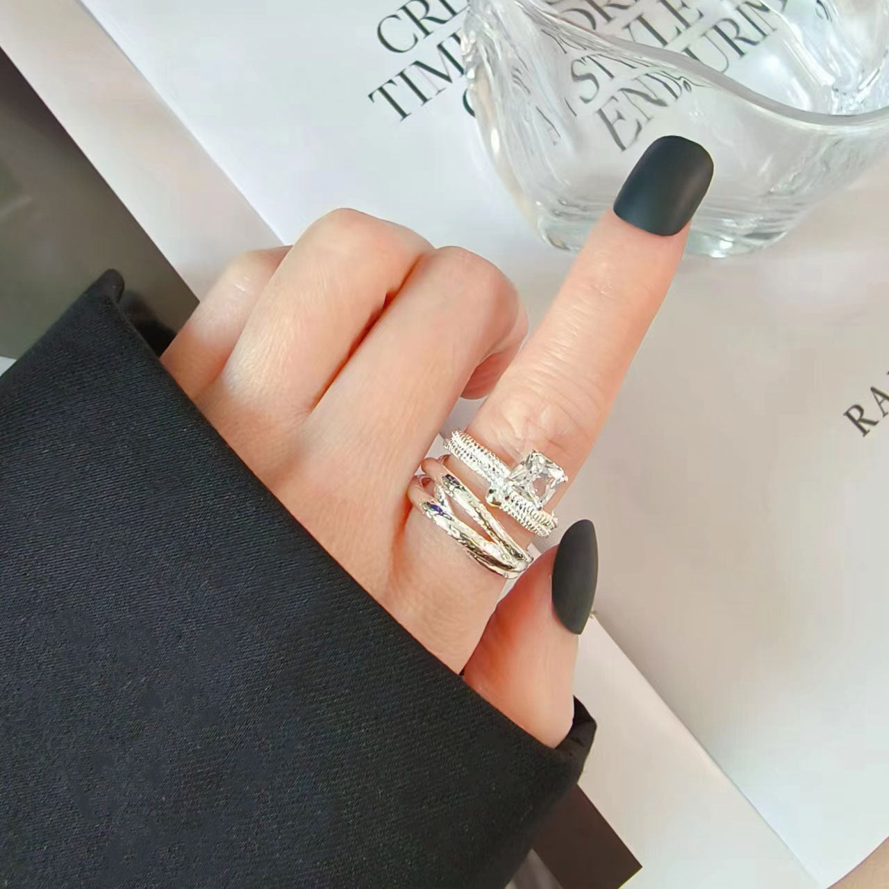 Women's Fashionable Shiny Zircon Opening Index Finger Rings