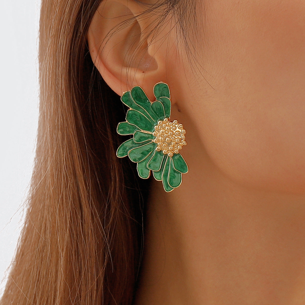 Vintage Alloy Flower Female Temperament Pattern Earrings