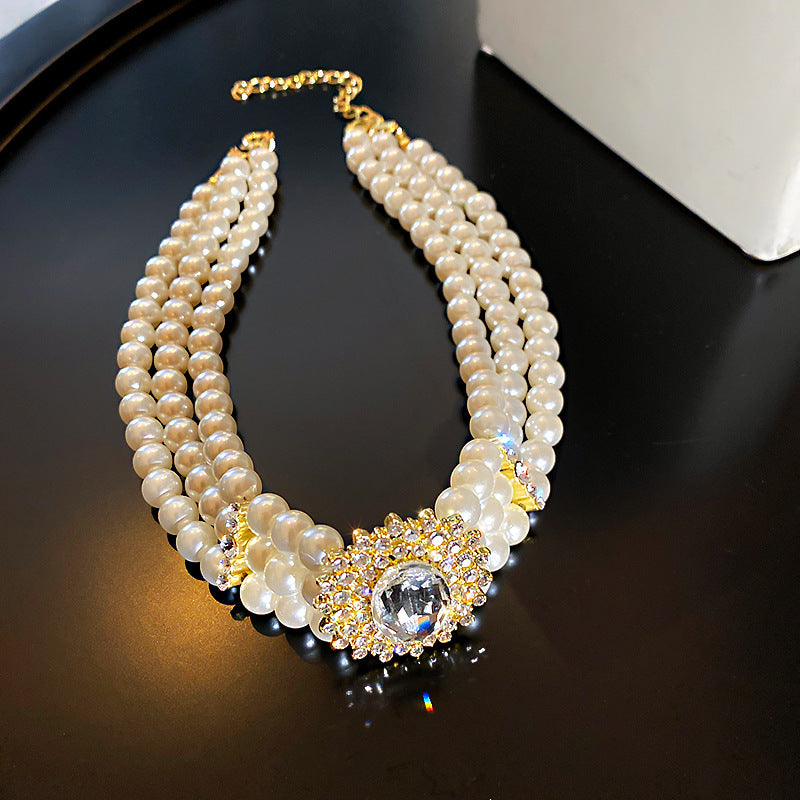 Women's Crystal Diamond Pearl High Profile And Generous Necklaces