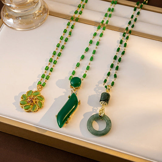 Women's Retro Emerald Gradient Peace Buckle Bamboo Necklaces