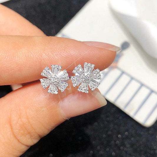 Shi Korean Style Copper Zircon Snowflake Sleeping Earrings