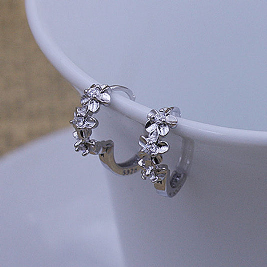 Women's Fashion Sier Plated Ear Camellia Clip Earrings