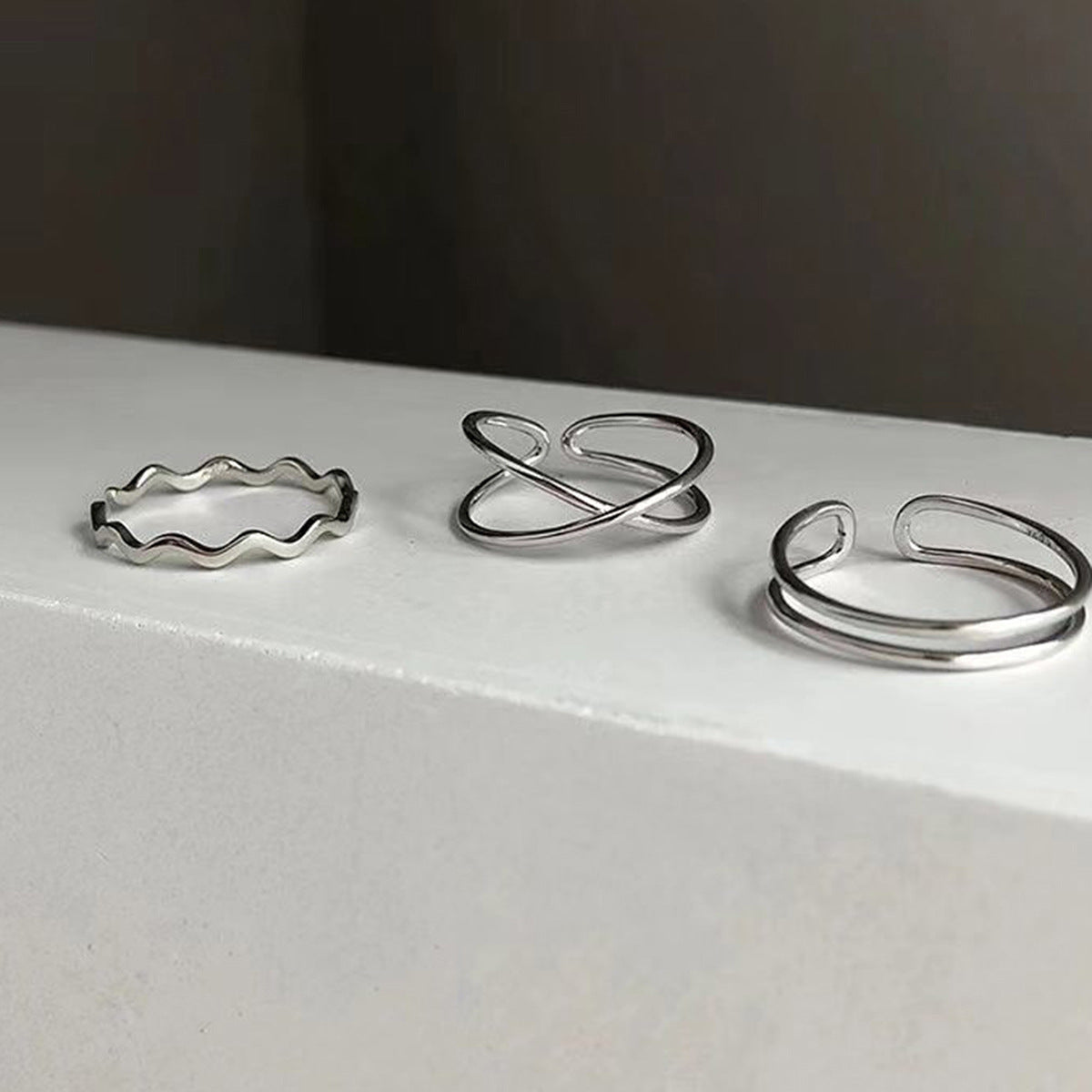 Korean Style Simple Niche Bag Parallel Wave Rings