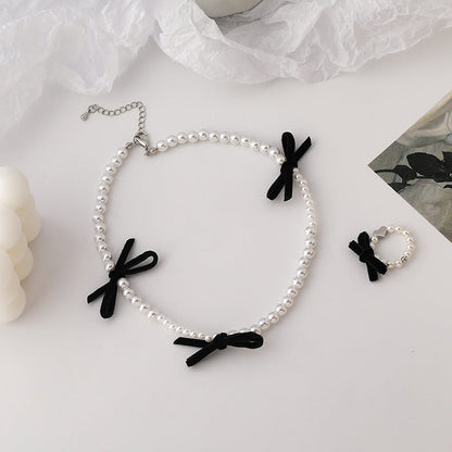 Women's Veet Bow String Pearl Simple Gentle Necklaces