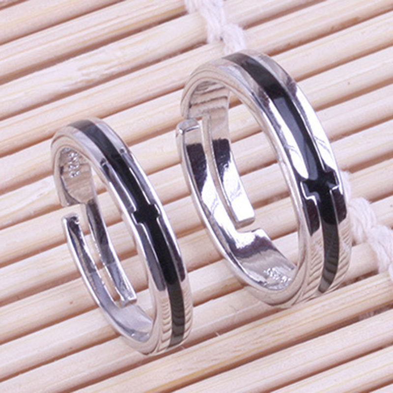 Women's & Men's Simple Fashion Couple Black And White Cross Rings