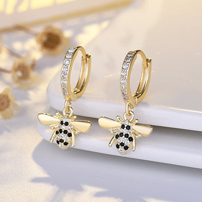 Sier Heart-shaped Ear Clip Female Fresh Refined Rhinestone Earrings