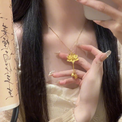 Luxury High-grade Character Safety Lock Clavicle Necklaces