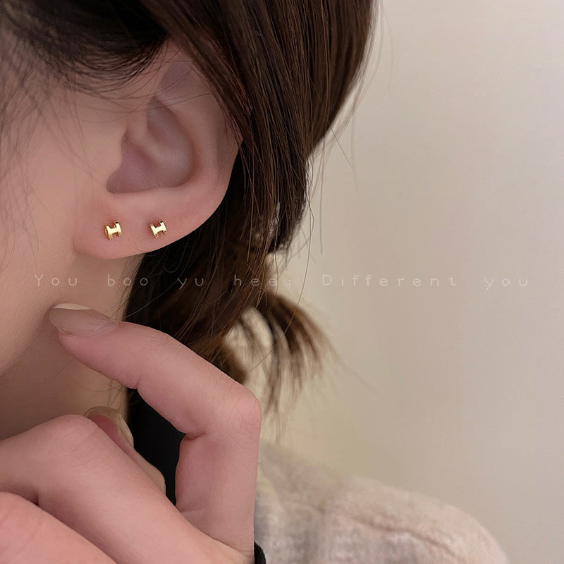 Women's Exquisite Small And Simple Before Sleep Rings