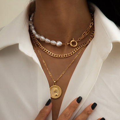 Women's Shaped Imitation Pearl Retro Simple Portrait Necklaces